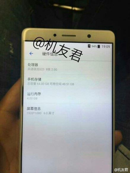 ZTE Axon 7 Max Canlı Görselleri Geldi