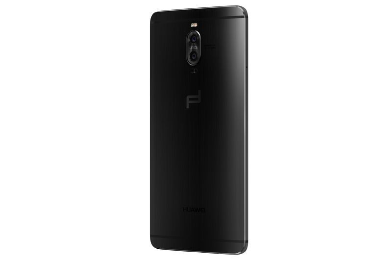 Büyüleyen Tasarımı ile Porsche Design Mate 9 Karşınızda