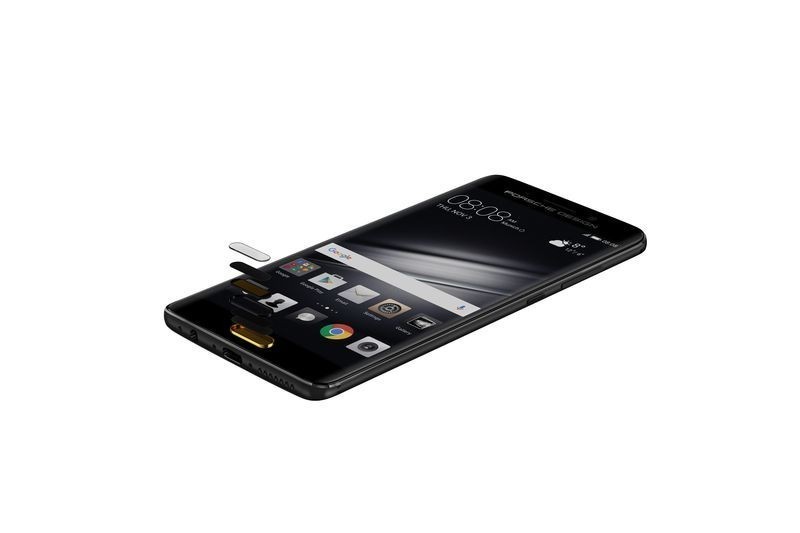 Büyüleyen Tasarımı ile Porsche Design Mate 9 Karşınızda