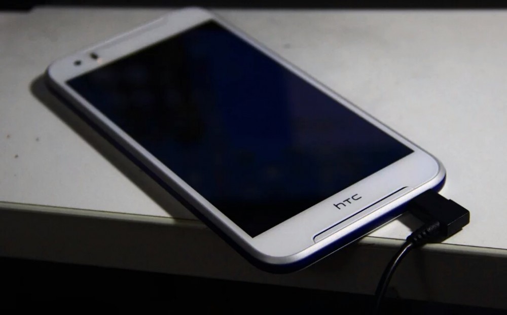 HTC Desire 830 Sızan Görselleri 