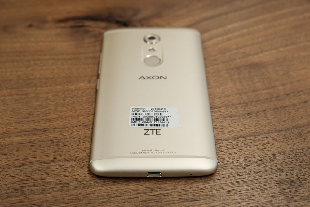 ZTE'nin Yeni Amiral Gemisi Axon 7'ye Detaylı İlk Bakış
