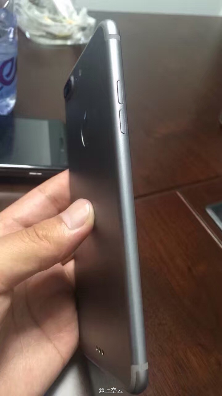 İphone 7 ve İphone 7 Plus Canlı Görselleri Ortaya Çıktı 
