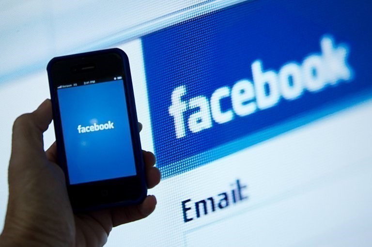 Facebook şifrelerinizi hemen değiştirin