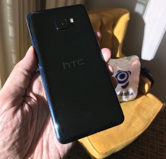 HTC U Ultra ve U Play Canlı Görsel Fotoğraf Galerisi