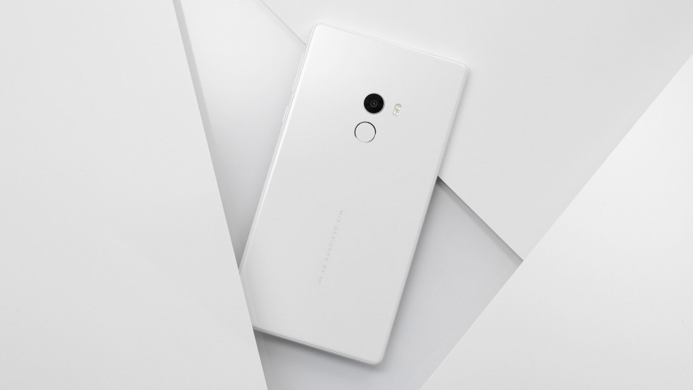 Xiaomi, İnci Beyazı Mi Mix Modelini CES 2017'de Tanıttı 