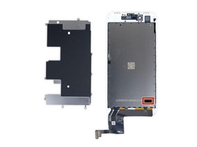 iPhone 8'i stüdyolarında tek tek parçalarına ayırdılar