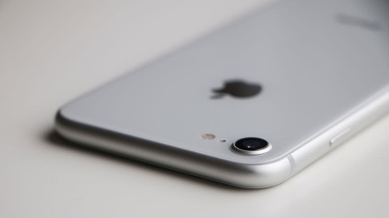 Yeni iPhone modellerinin fiyat etiketleri belli oldu