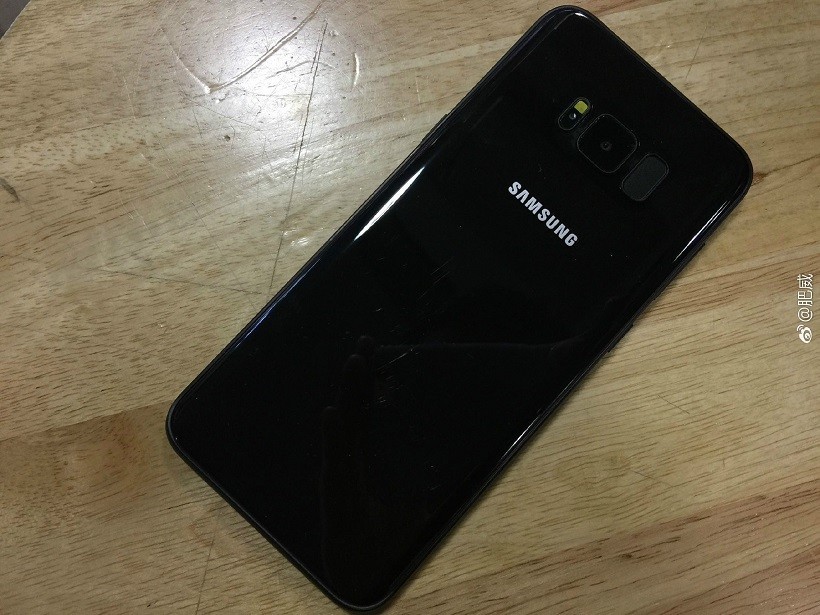 Parlak Siyah Galaxy S8'in 7 yeni görseli ortaya çıktı