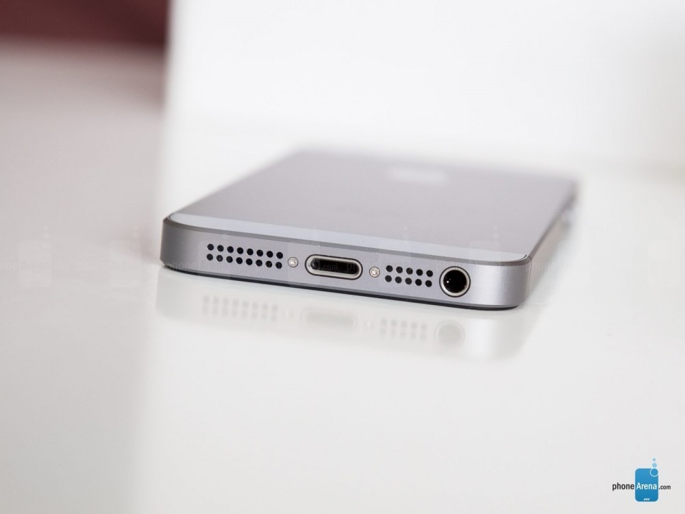 İphone SE 128GB Mart Ayında Geliyor