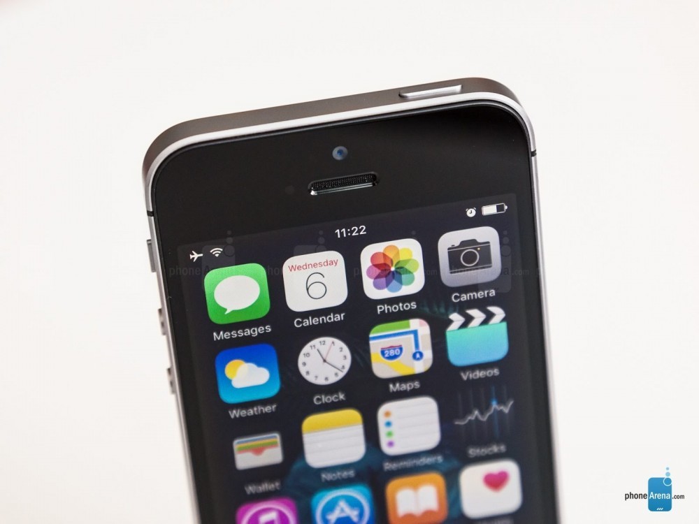 İphone SE 128GB Mart Ayında Geliyor