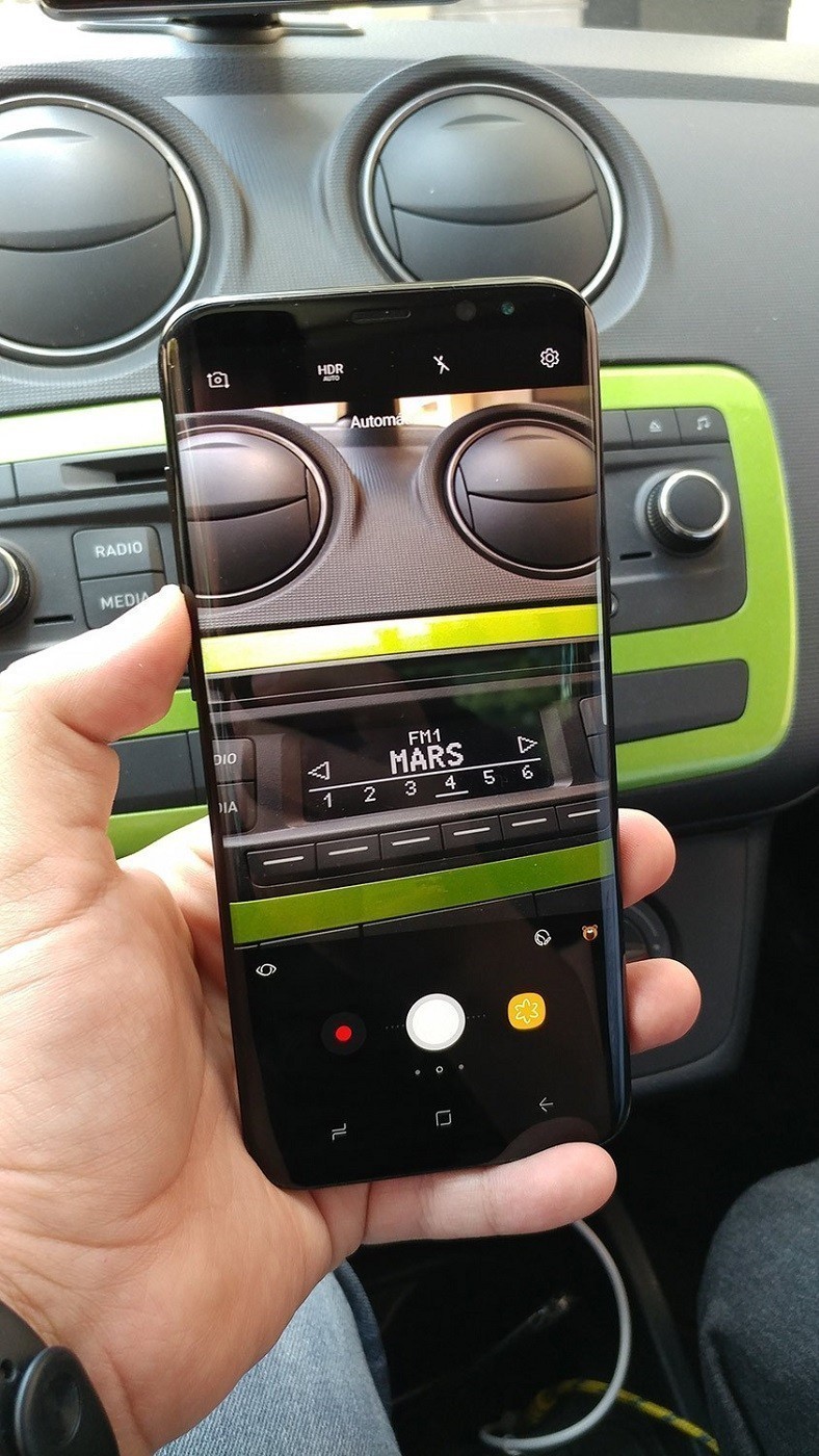 Samsung Galaxy S8 Plus'tan en net görüntüler / Galeri