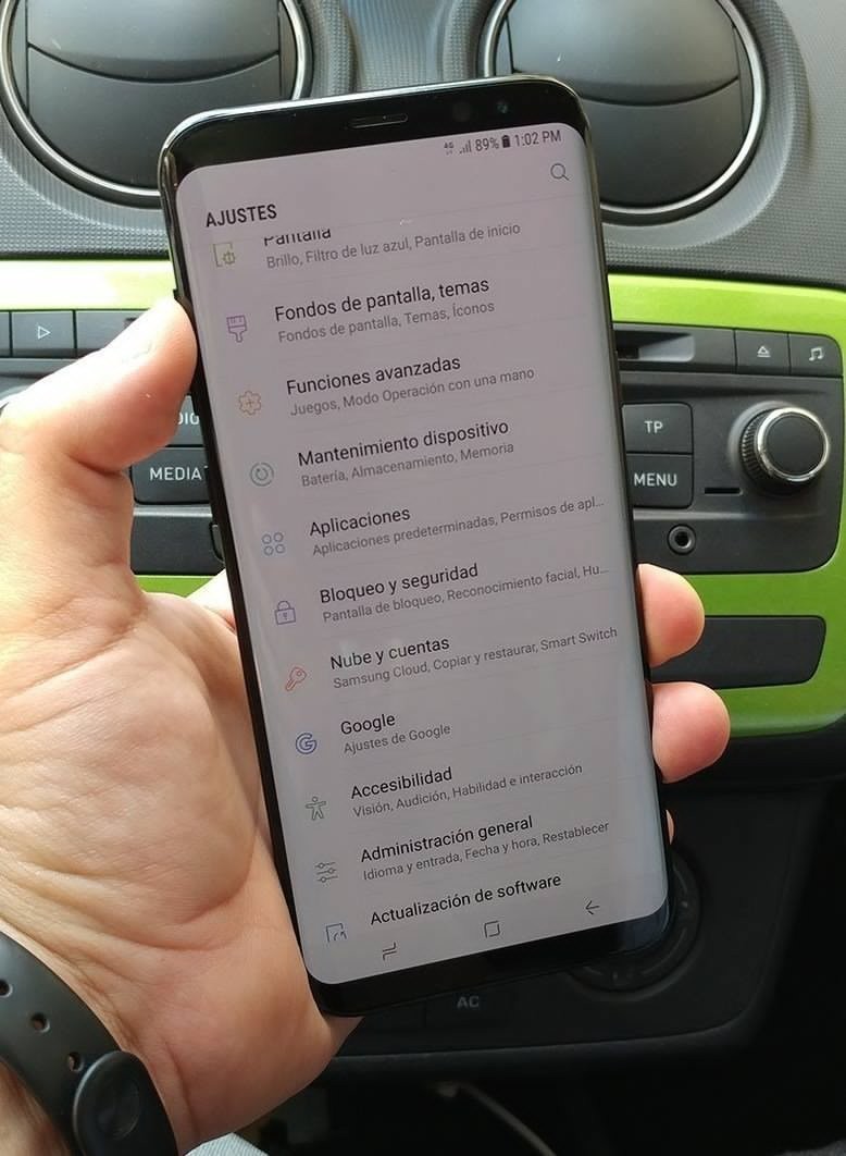 Galaxy S8+ Yeni Canlı Görüntüleri ile Ortaya Çıktı 