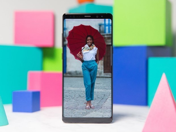 Samsung Galaxy Note 8'den ilk resmi görüntüler geldi
