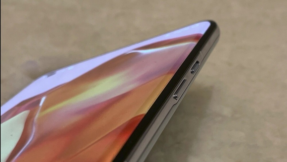 OnePlus 9 Pro'nun Canlı Görüntüleri