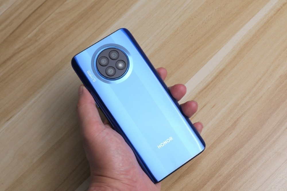 Honor X20'nin Canlı Görselleri 