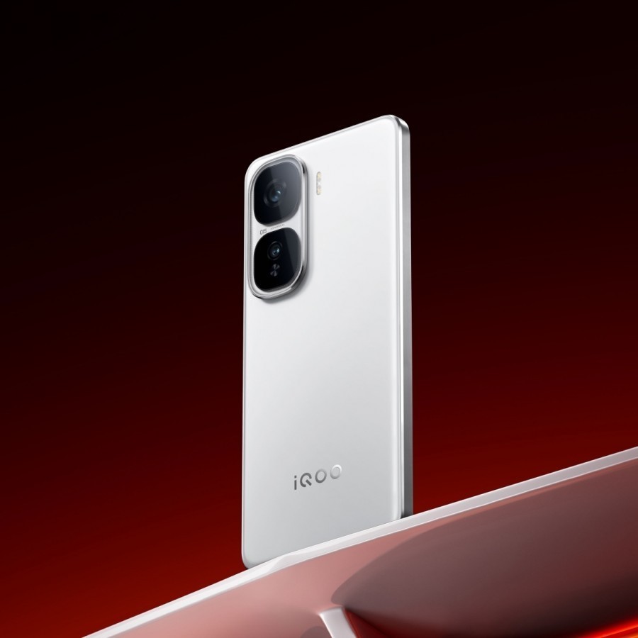 iQOO Neo 10 serisinin çıkış tarihi ve tasarımı paylaşıldı