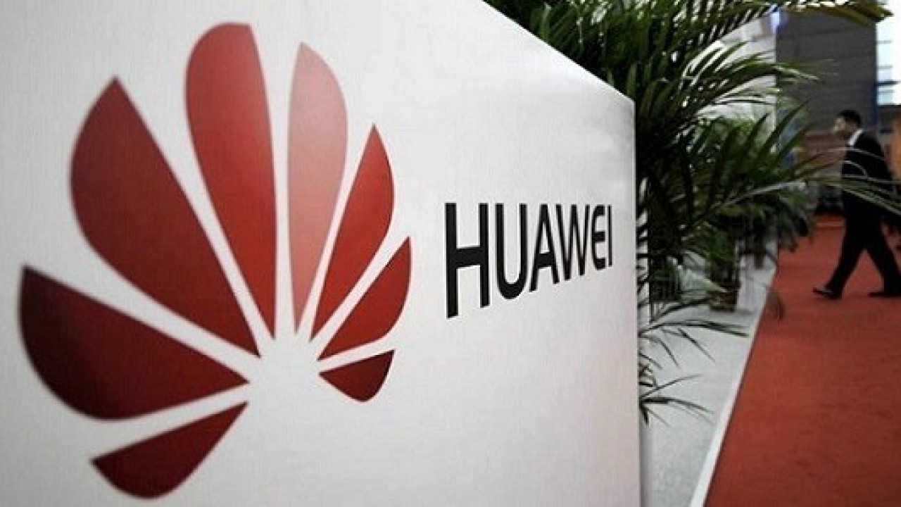 Huawei Nova akıllı telefon satışa sunuldu