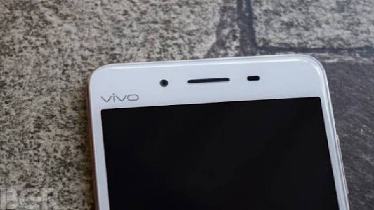 Yeni İddialar Vivo X9'un Dual Ön Kamera ile Geleceği Yönünde 