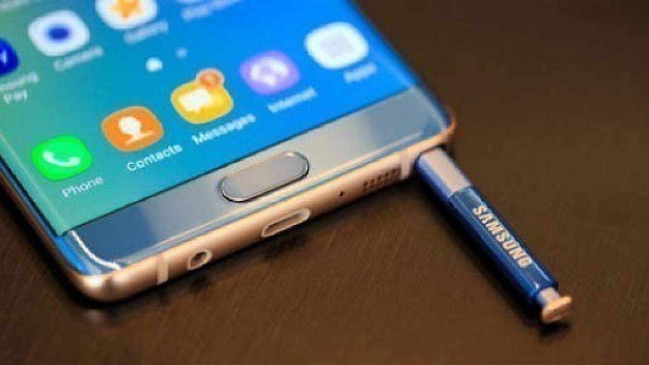 Samsung'un Agresif Pil Tasarımı, Galaxy Note 7 Patlamalarıyla Sonuçlandı