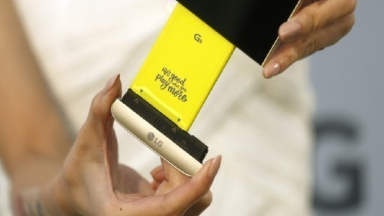 Su Geçirmez LG G6, Kablosuz Şarj Özelliğine de Sahip Olabilir 