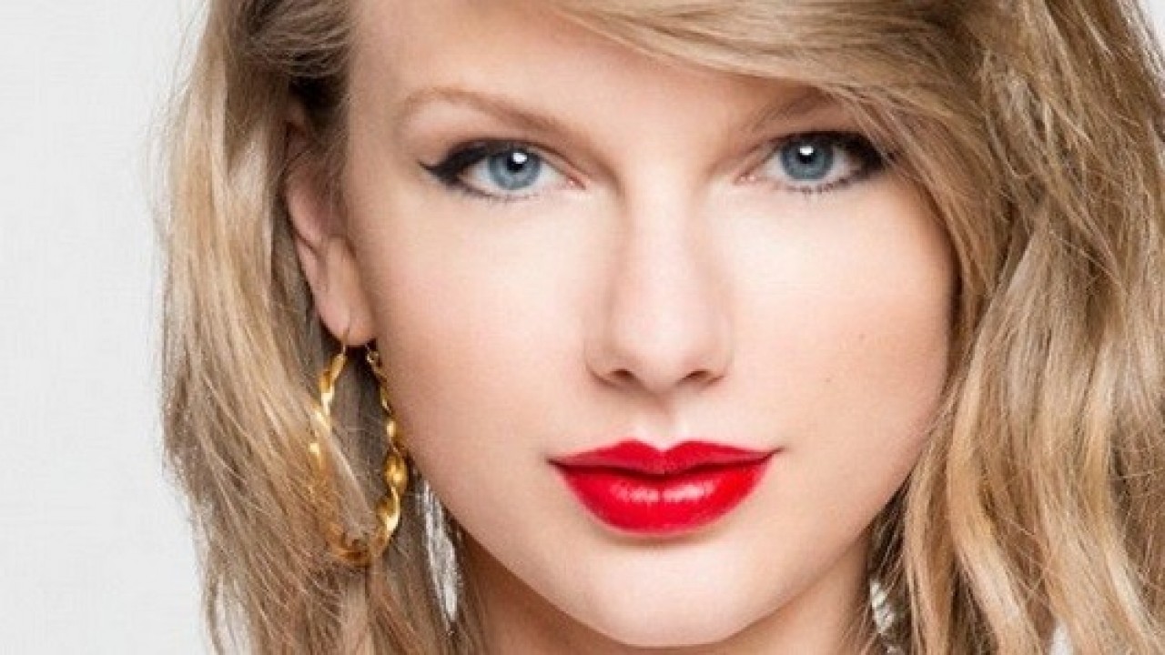 Taylor Swift yeni bir reklam filminde daha Apple Music'i ön plana çıkartıyor