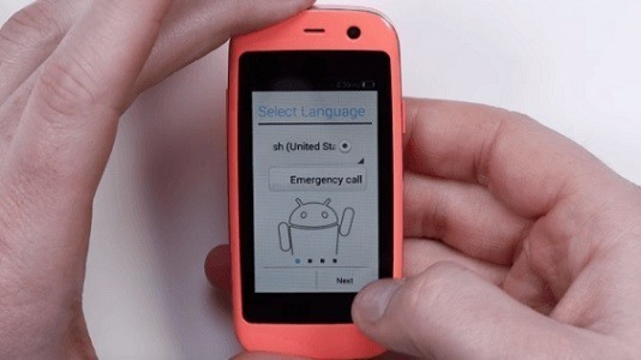Posh Mobile Micro X S240, dünyanın en küçük Android akıllı telefonu oldu