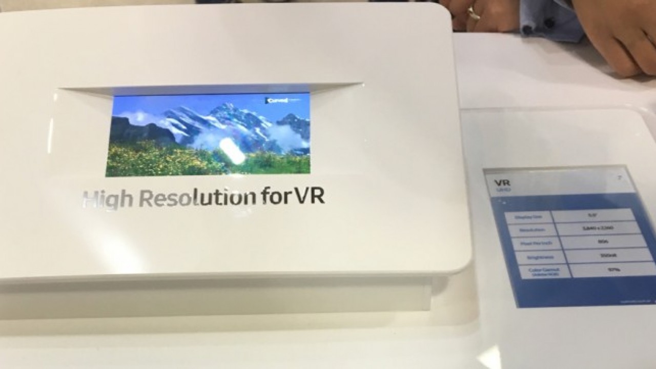 Samsung, VR için 5.5 İnç 4K Özel Bir Ekran Sergiledi 
