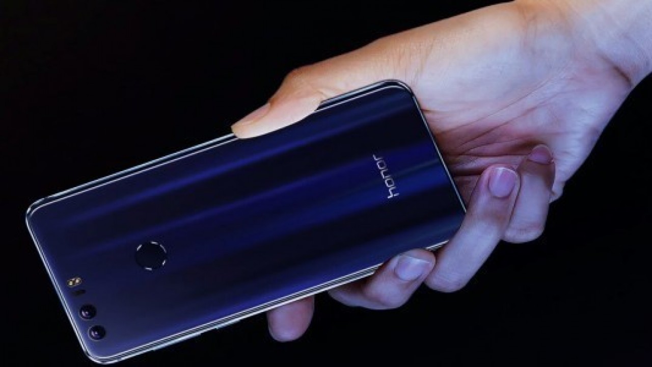 Huawei Honor 8'e Ait Görseller Sızdırıldı 