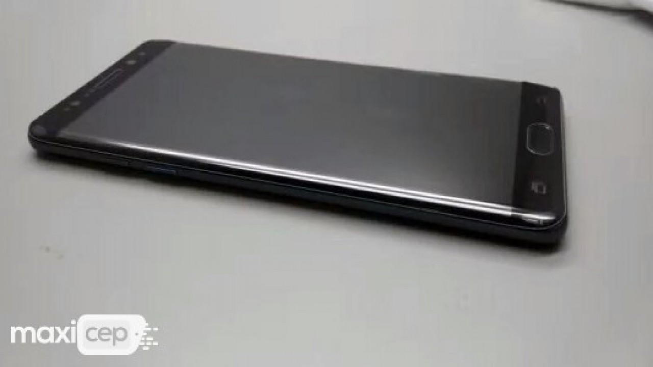 Samsung Galaxy Note 7'nin Kavisli Ekranı Görsellerde Ortaya Çıktı 