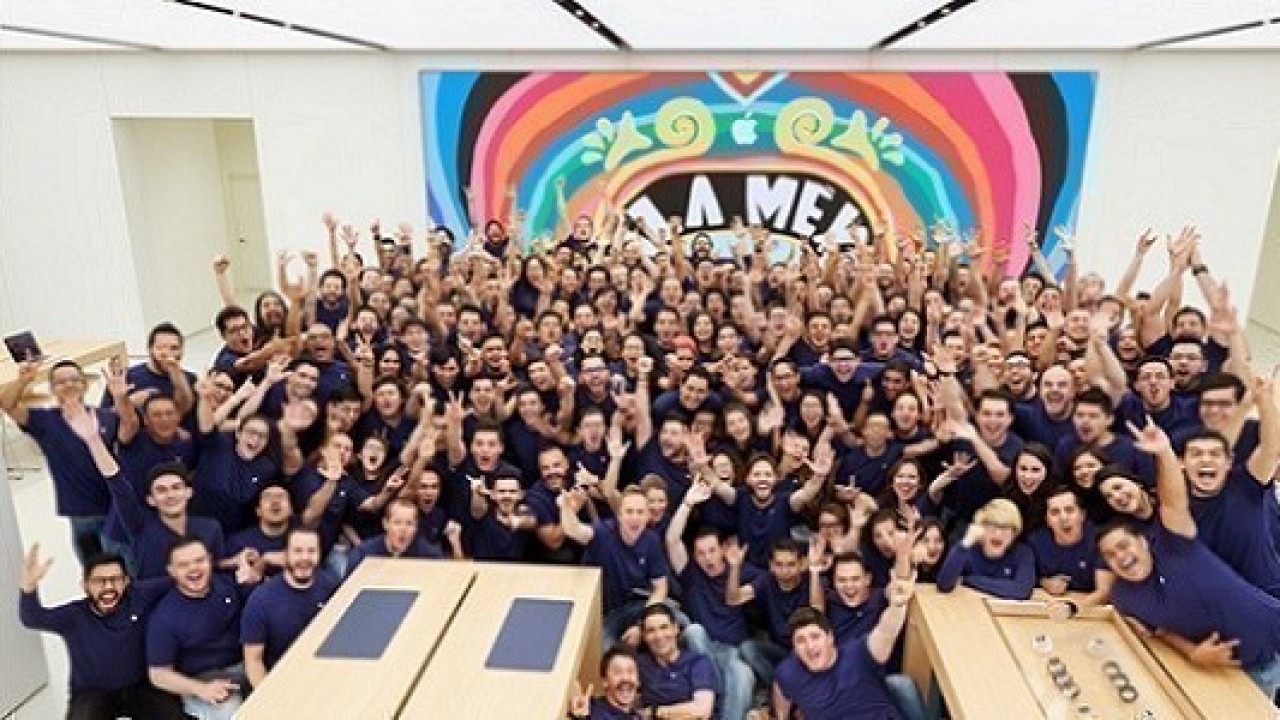 Meksika'da ilk fiziksel Apple Store açıldı