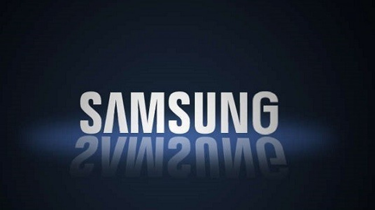 Blue Coral Samsung Galaxy S7 edge akıllı telefon Avrupa'da satışa çıkacak