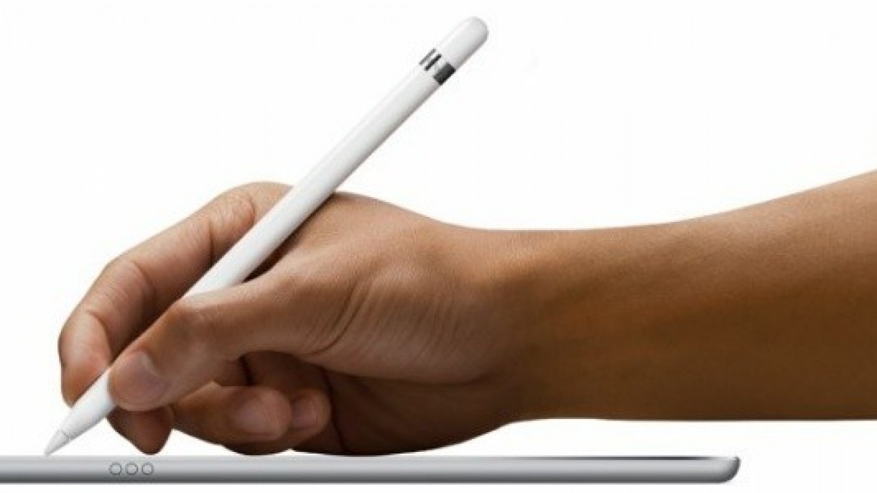 Apple, iPhone XI Plus Modelini Dokunmatik Kalemle Sunabilir 