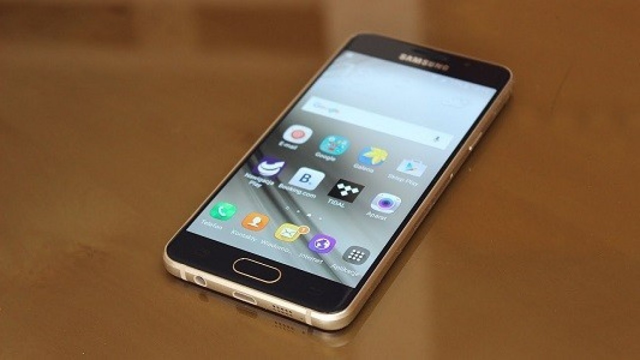Samsung Galaxy A3 İçin Batarya Güncellemesi Geldi