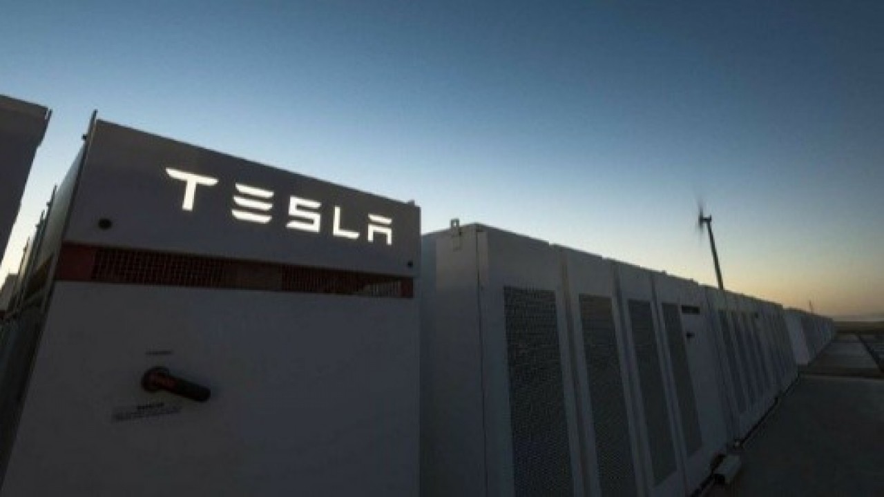 Tesla, Avustralya'da Dünyanın En Büyük Bataryasını Üretiyor