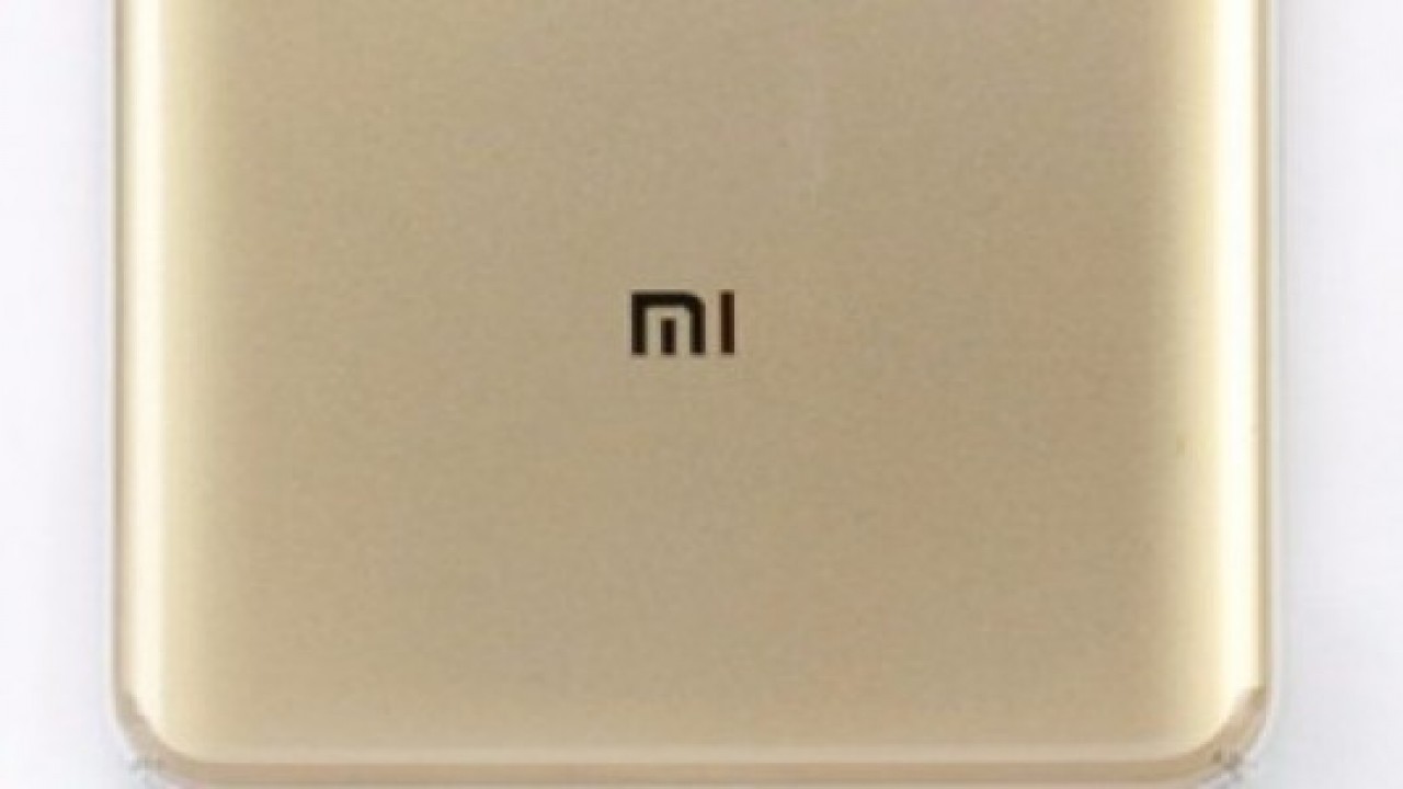 Xiaomi Mi Max 2, Şeffaf Kılıfla Görüntülendi  