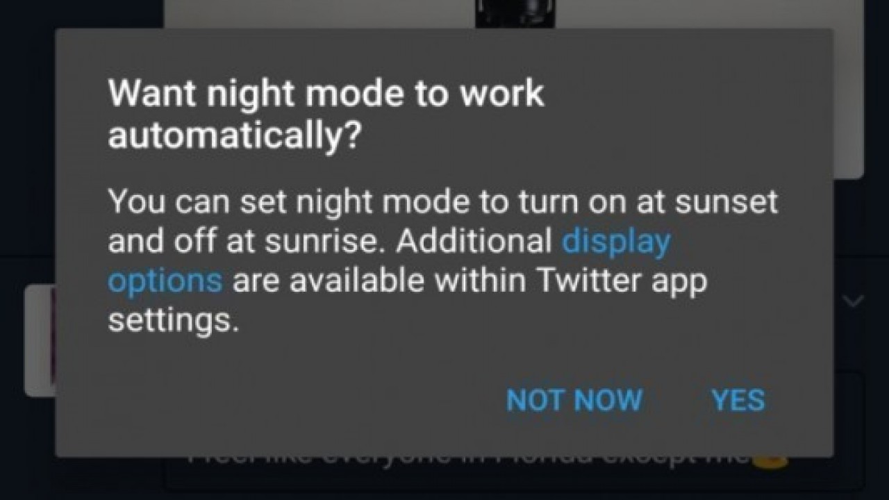 Twitter, Android Kullanıcıları için Otomatik Gece Modu Özelliğini Test Ediyor 