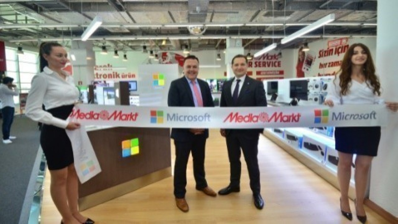 Microsoft'un Türkiye'deki İlk Mağazası, Ankara'da Açıldı 