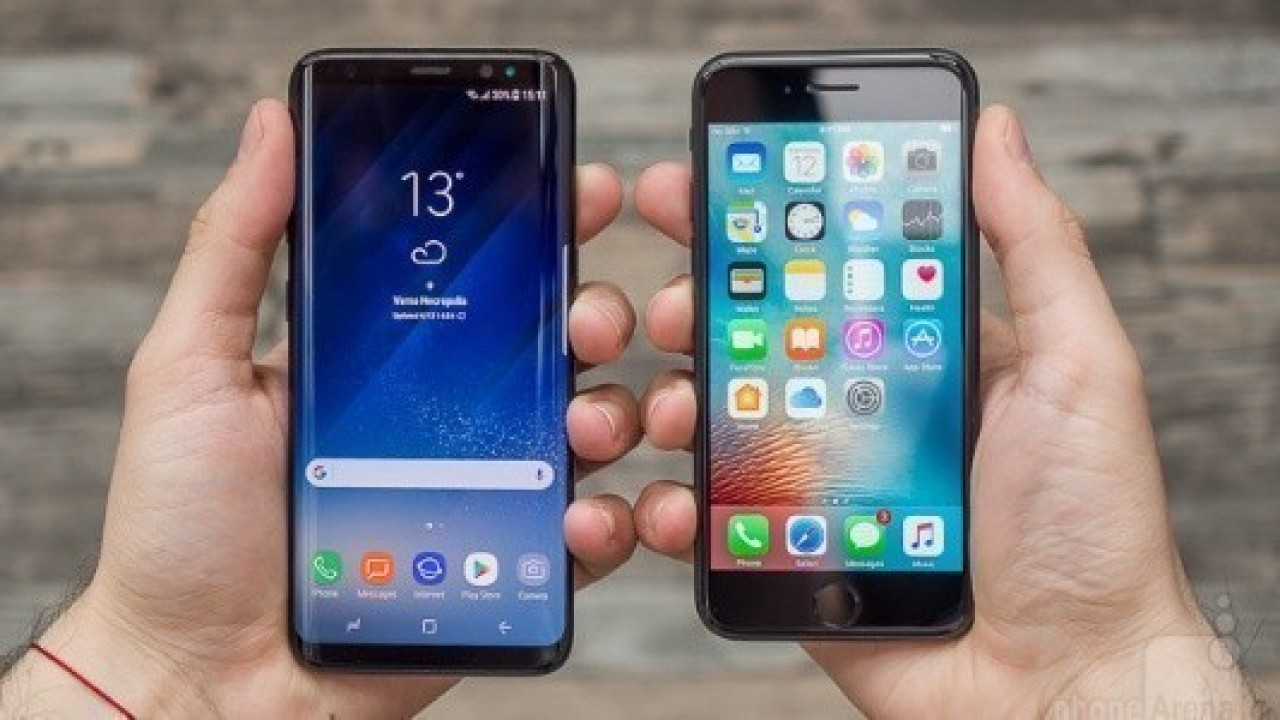 Что лучше айфон или самсунг. Samsung Galaxy s8 iphone 7. Айфон 7 vs самсунг s8. Iphone 7 vs Samsung Galaxy s8. Samsung s8 vs iphone 7.