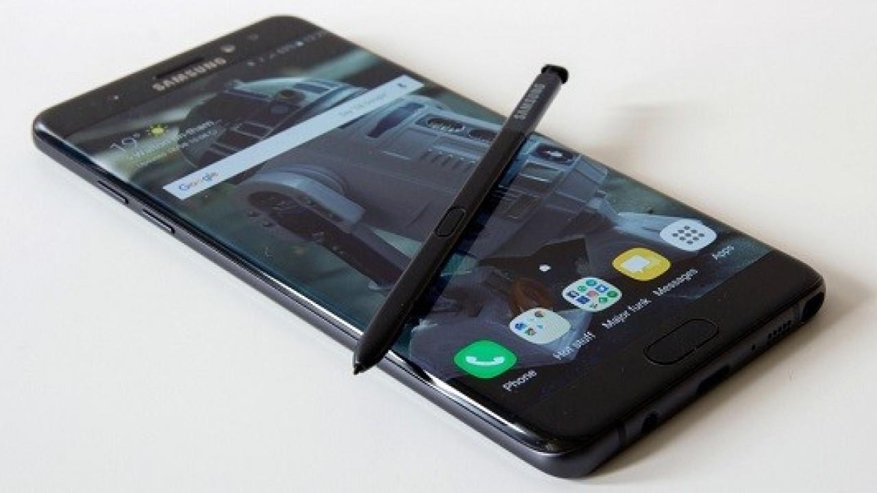 Samsung Galaxy Note 8 Modelinin Ekranında Kıvrım Olmayacak
