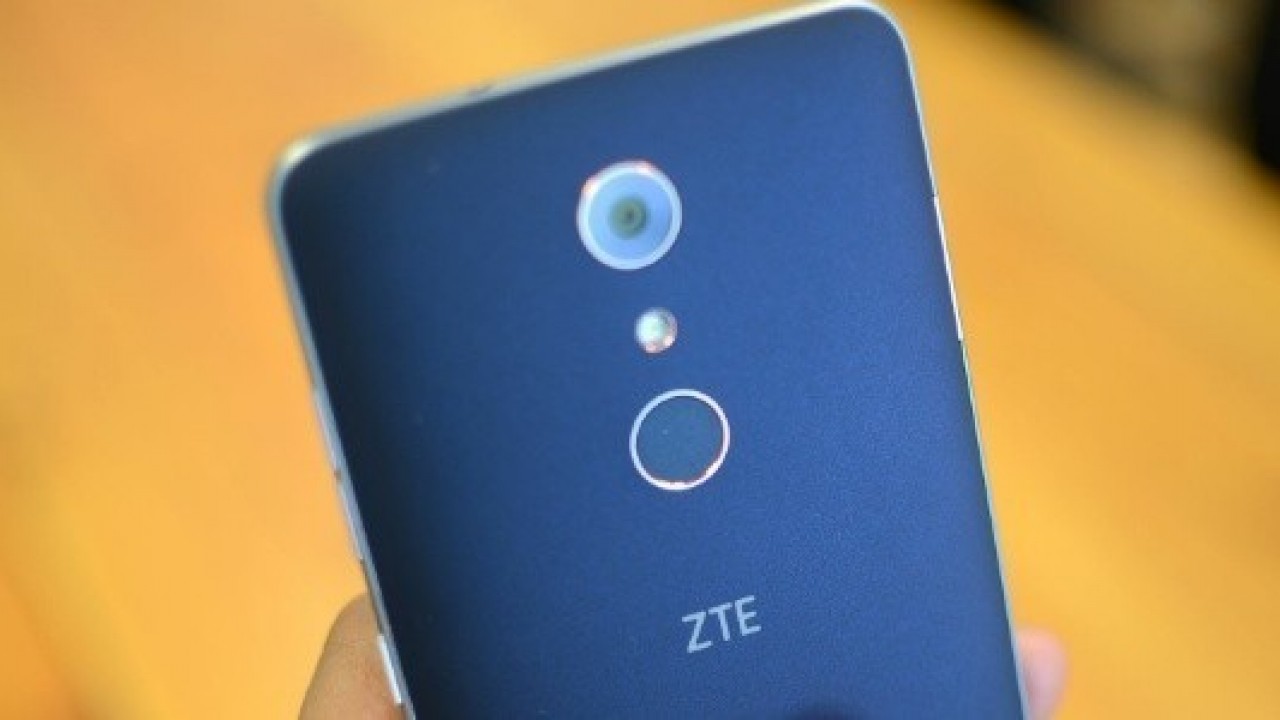 ZTE TL99, QHD ekran ve 20MP kamera ile TENAA'da Göründü 