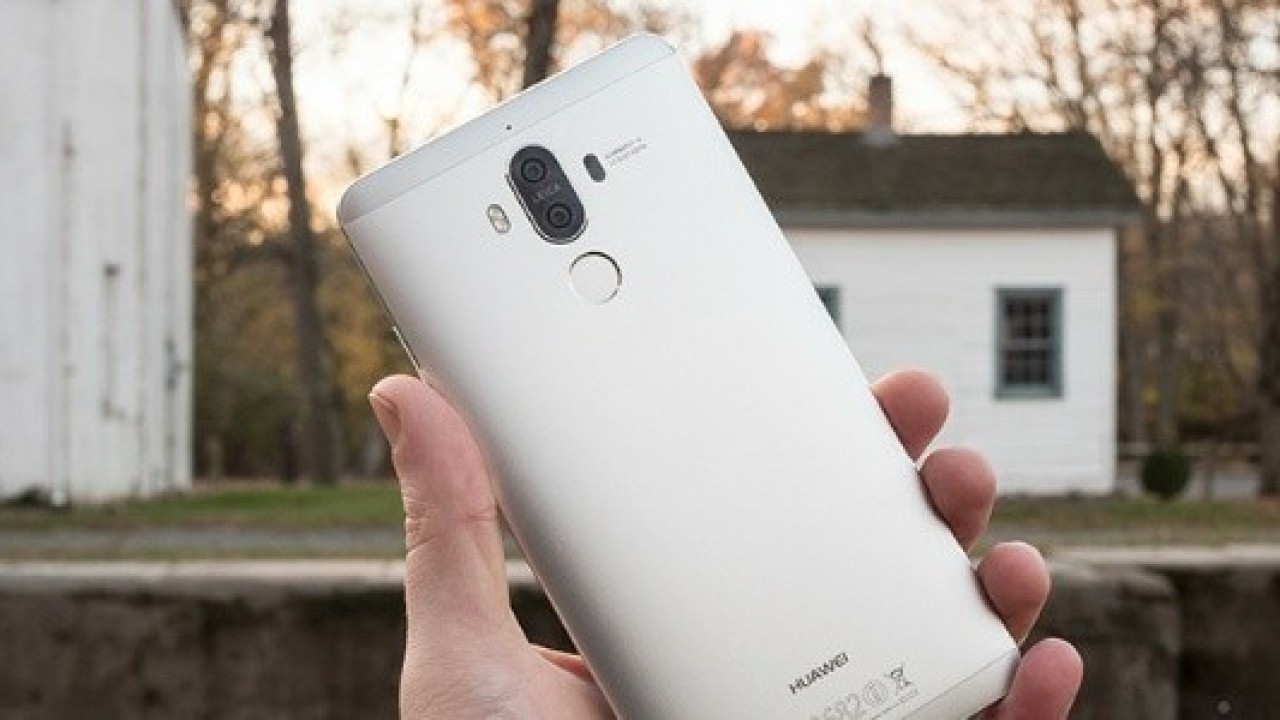 Huawei Mate 10 Pro, Çerçevesiz Tasarıma Sahip Tek Mate 10 Versiyonu Olacak 