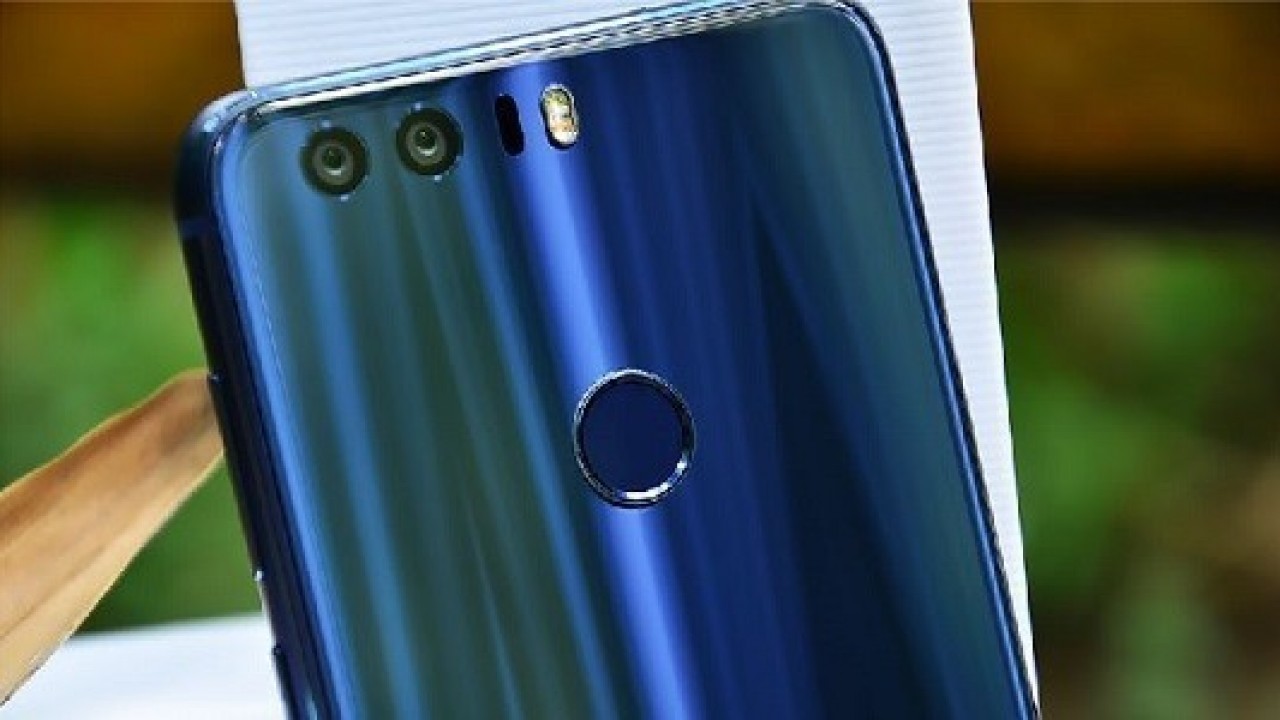 Huawei Honor 8 İçin Yeni Güncelleme Geldi