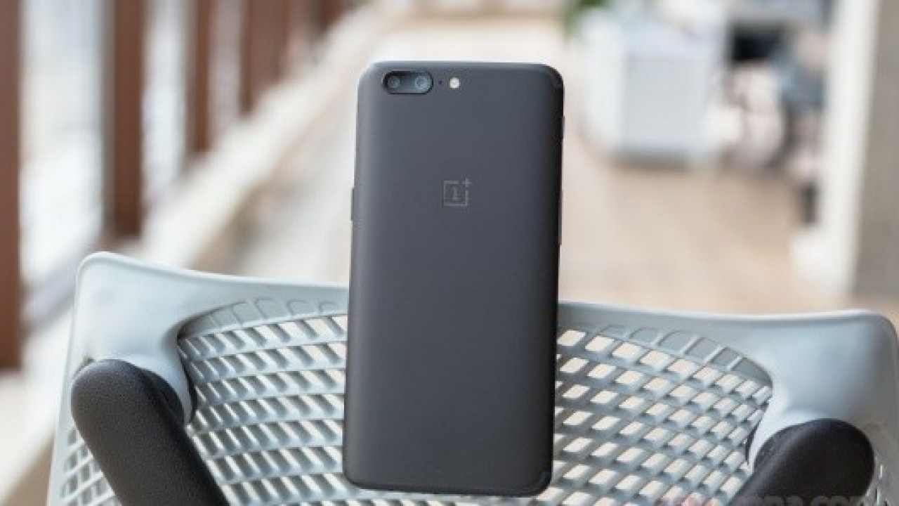 Oneplus 5 için Oxygen OS 4.5.10 Güncellemesi Kamera Geliştirmeleri ve Hata Gidermeleri Getiriyor 