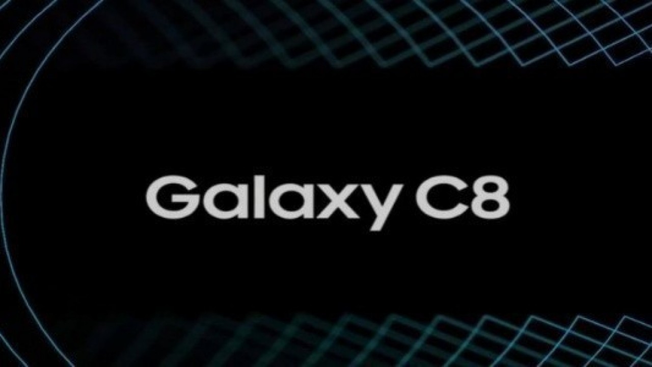 Galaxy C8, Çift Kameralı Farklı Bir Telefon Olacak