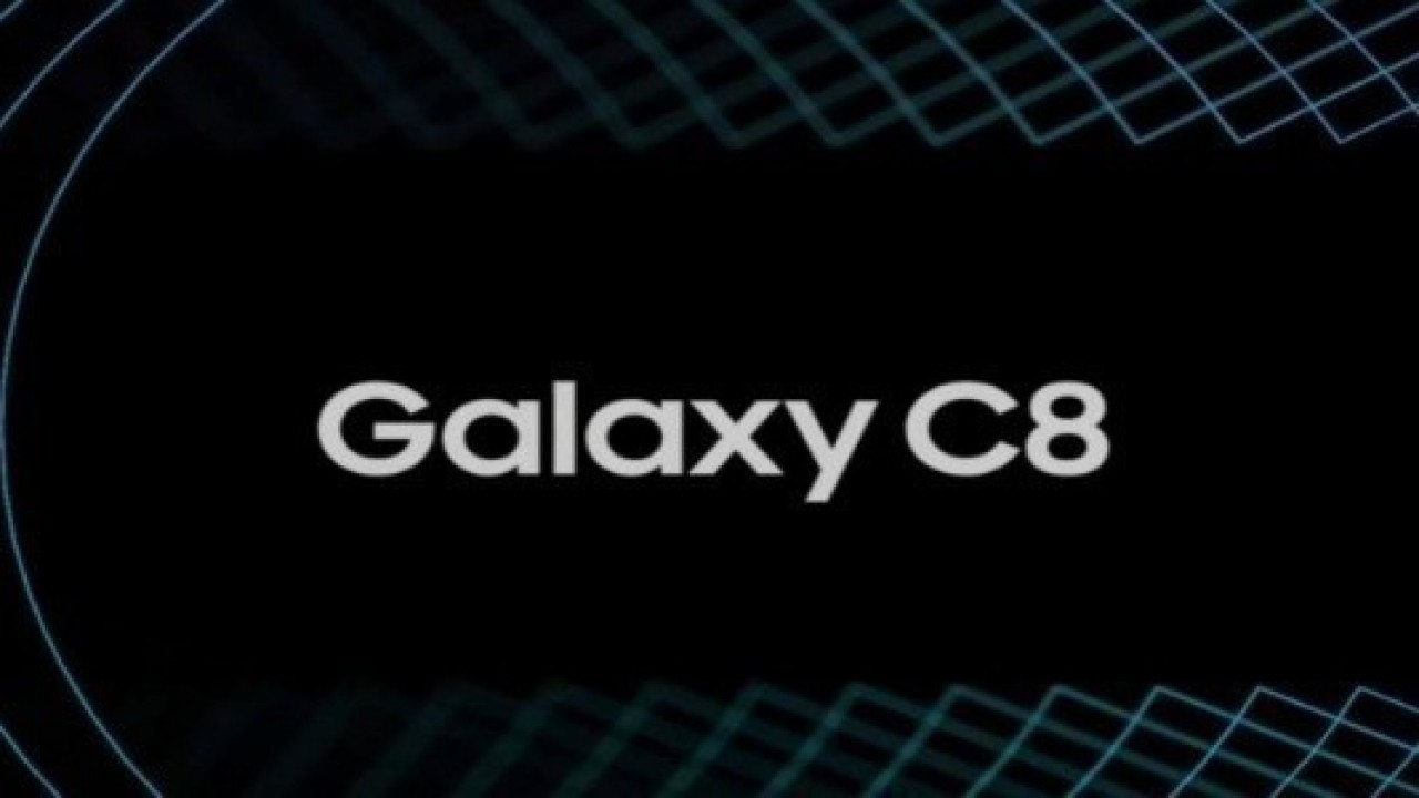 Galaxy C8, Çift Kameralı Farklı Bir Telefon Olacak 