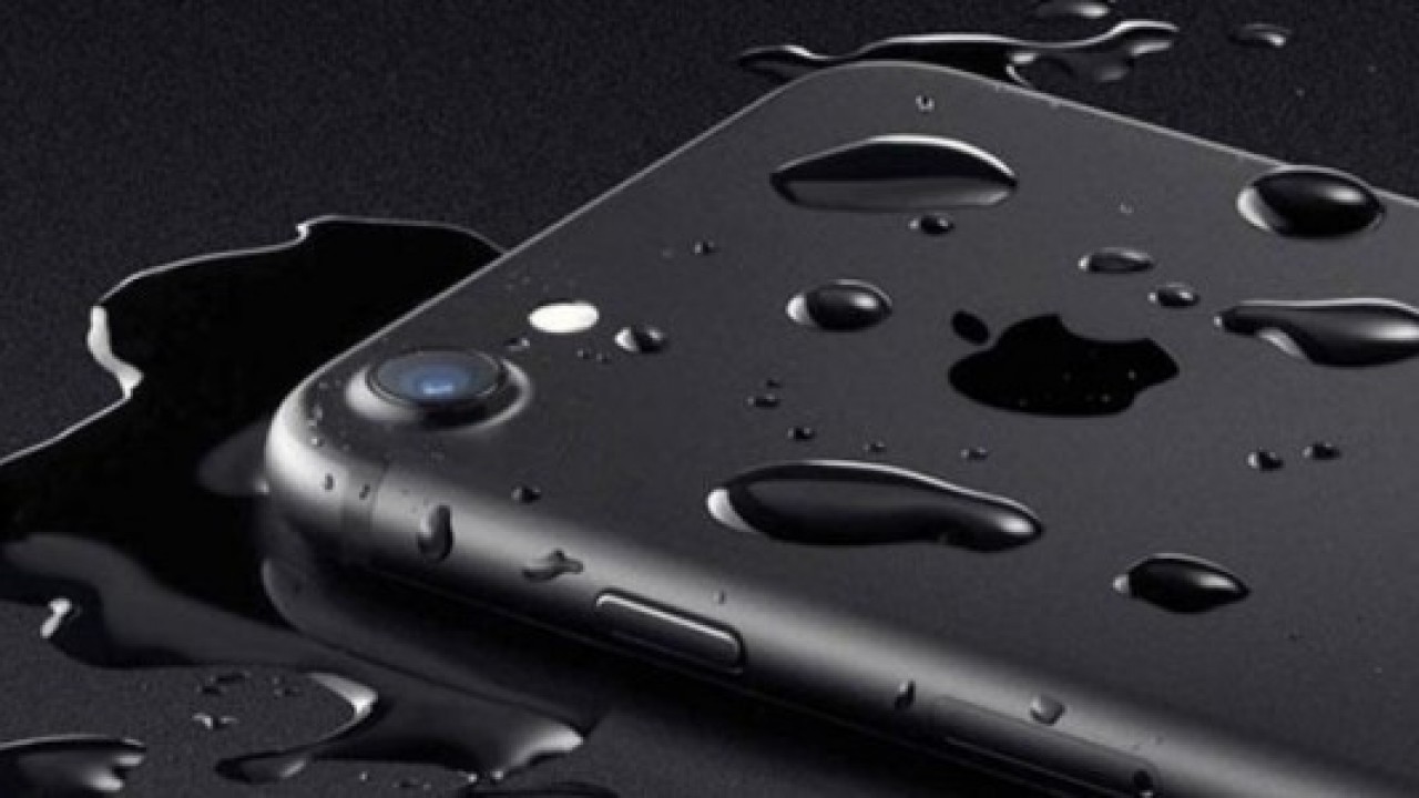 iPhone 8 yada 8 Plus kullanıcıları, cihazınız suya garantili değil