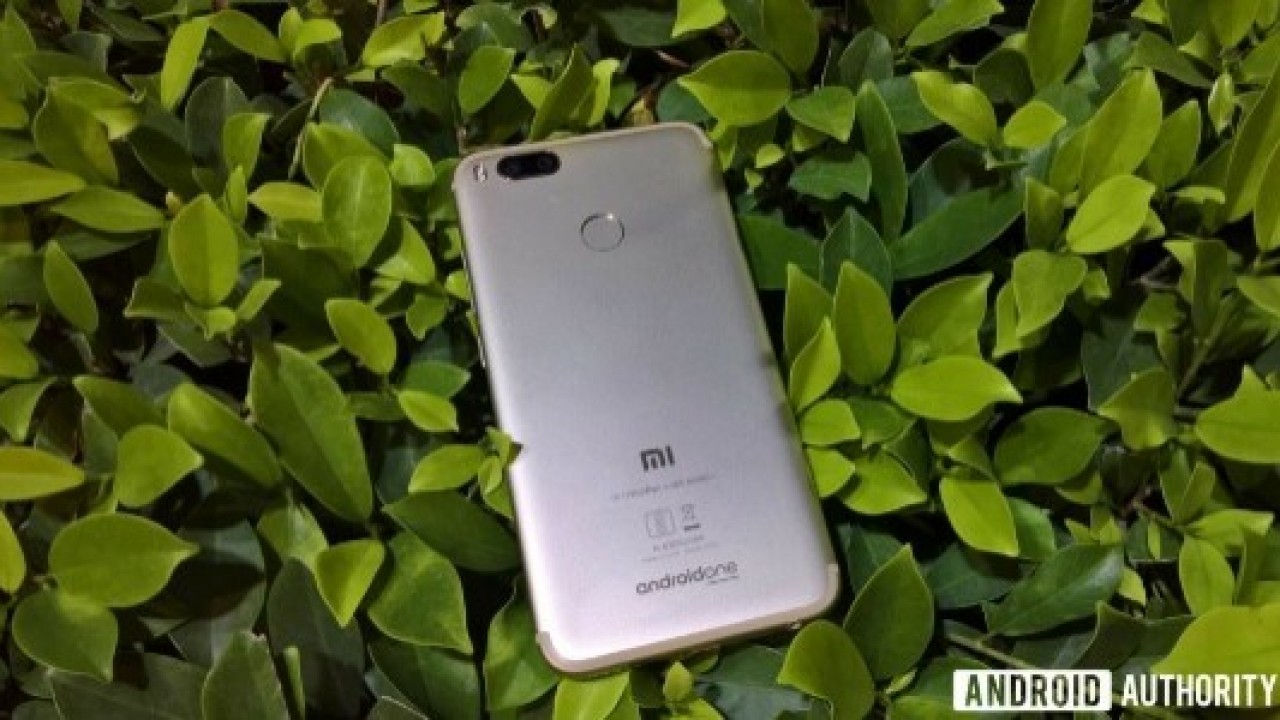Xiaomi, İlk Android One Akıllı Telefonu Mi A1'i Tanıttı 