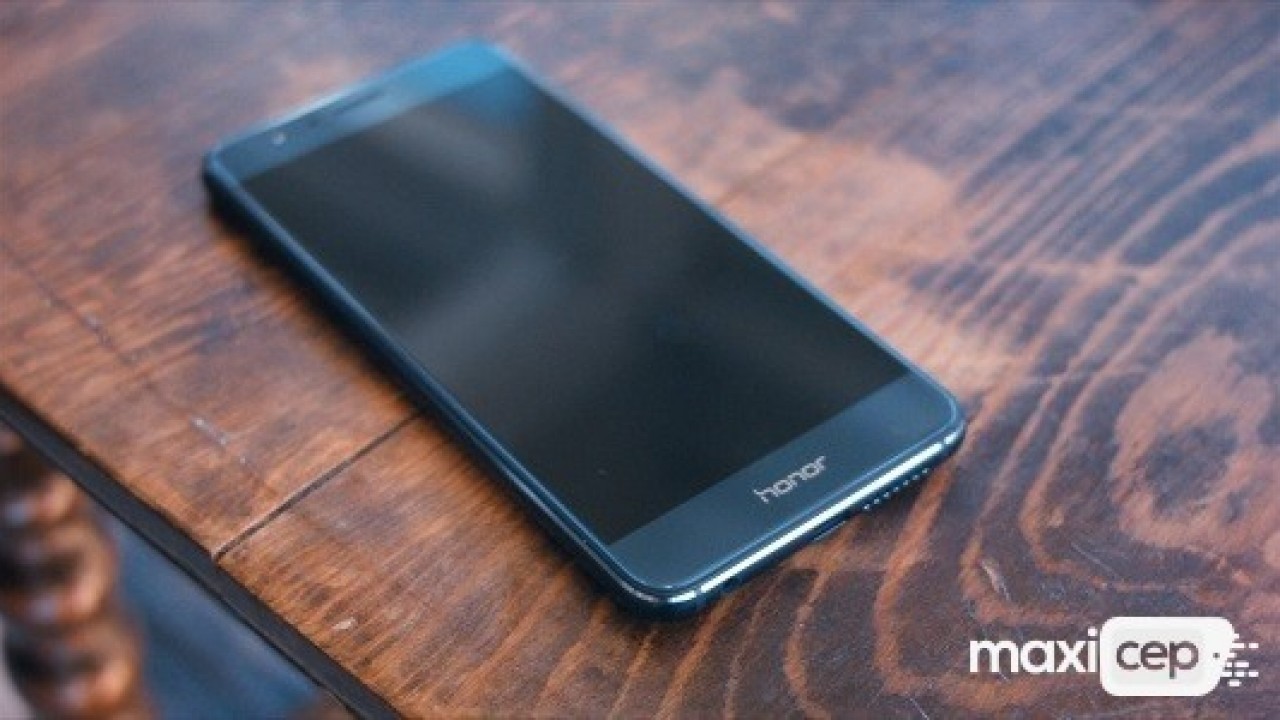 Huawei Honor 8 İçin Android 8.0 Oreo Üzerinde Çalışan EMUI 8.0 Güncellemesi Gelmeyecek
