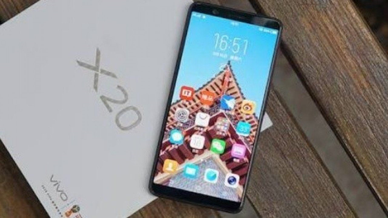 Vivo X20 Plus'ın Yeni Versiyonu Ekran Üzeri Parmak İzi Tarayıcıya Sahip Olabilir