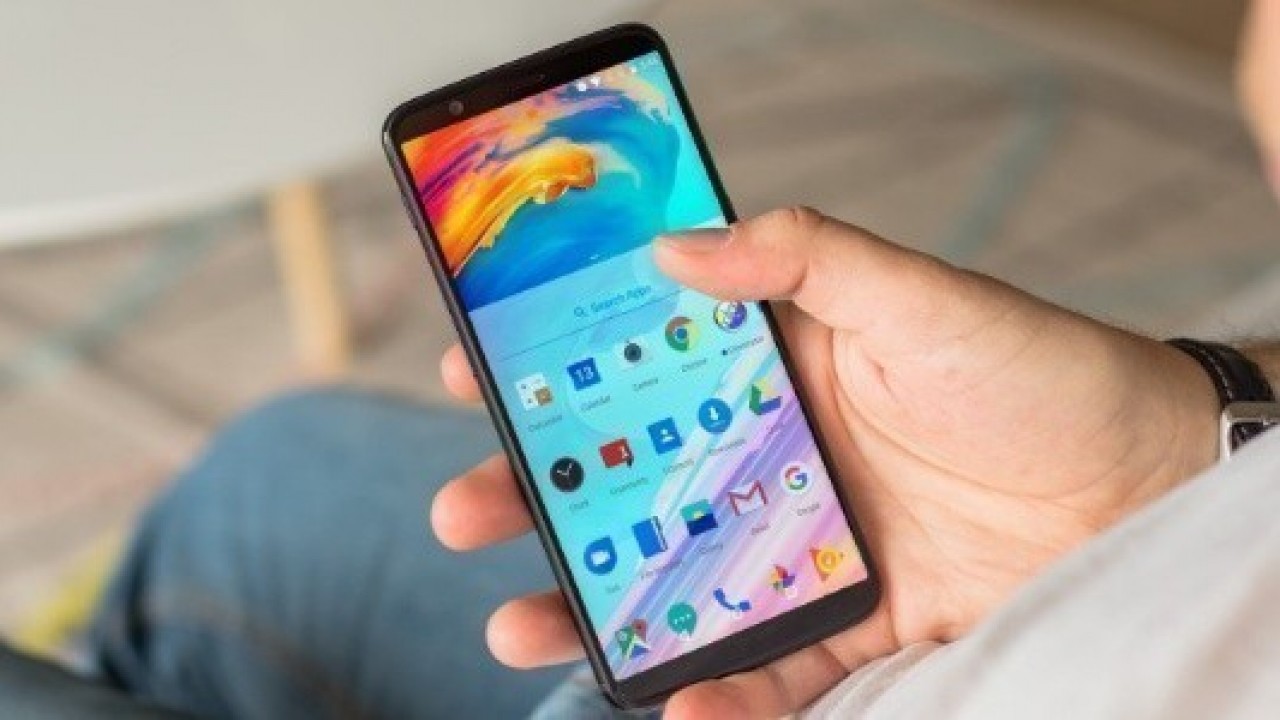 OnePlus 5T OxygenOS Açık Beta 3, iPhone X Benzeri Hareket Kontrollerini Getiriyor